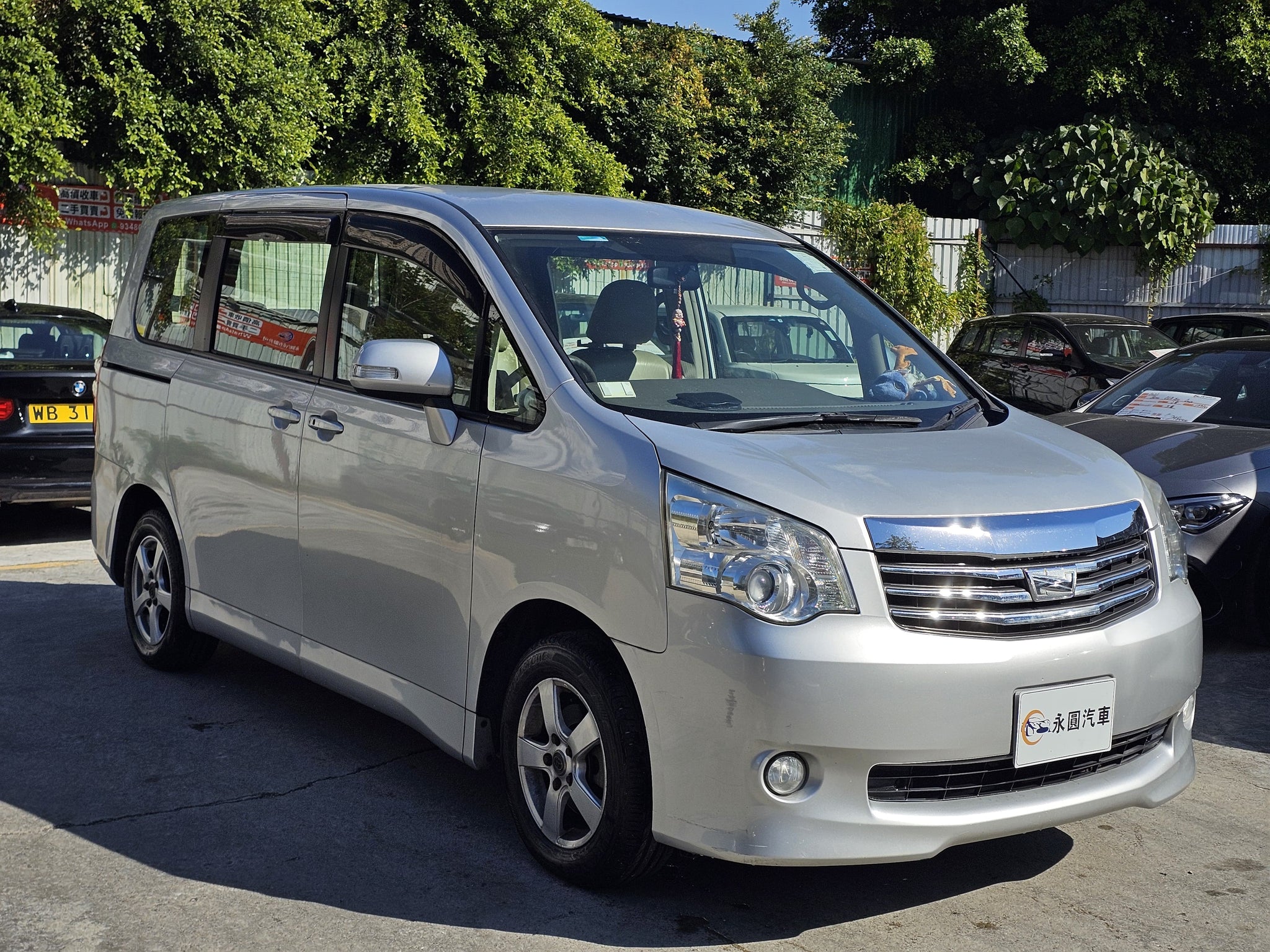 2010 Toyota Noah