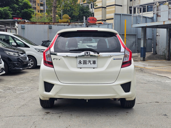 Honda Fit Hybird GP5 2013