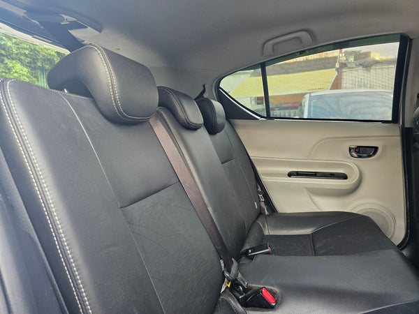 Toyota Prius C Aqua 2012