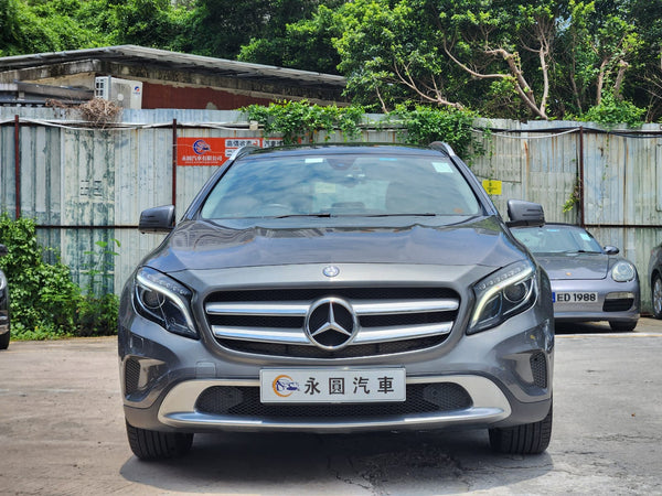 Benz GLA200
