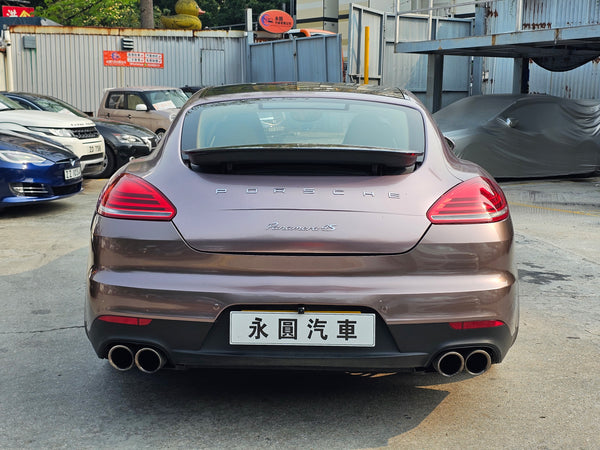 2010 Porsche Panamera 4S